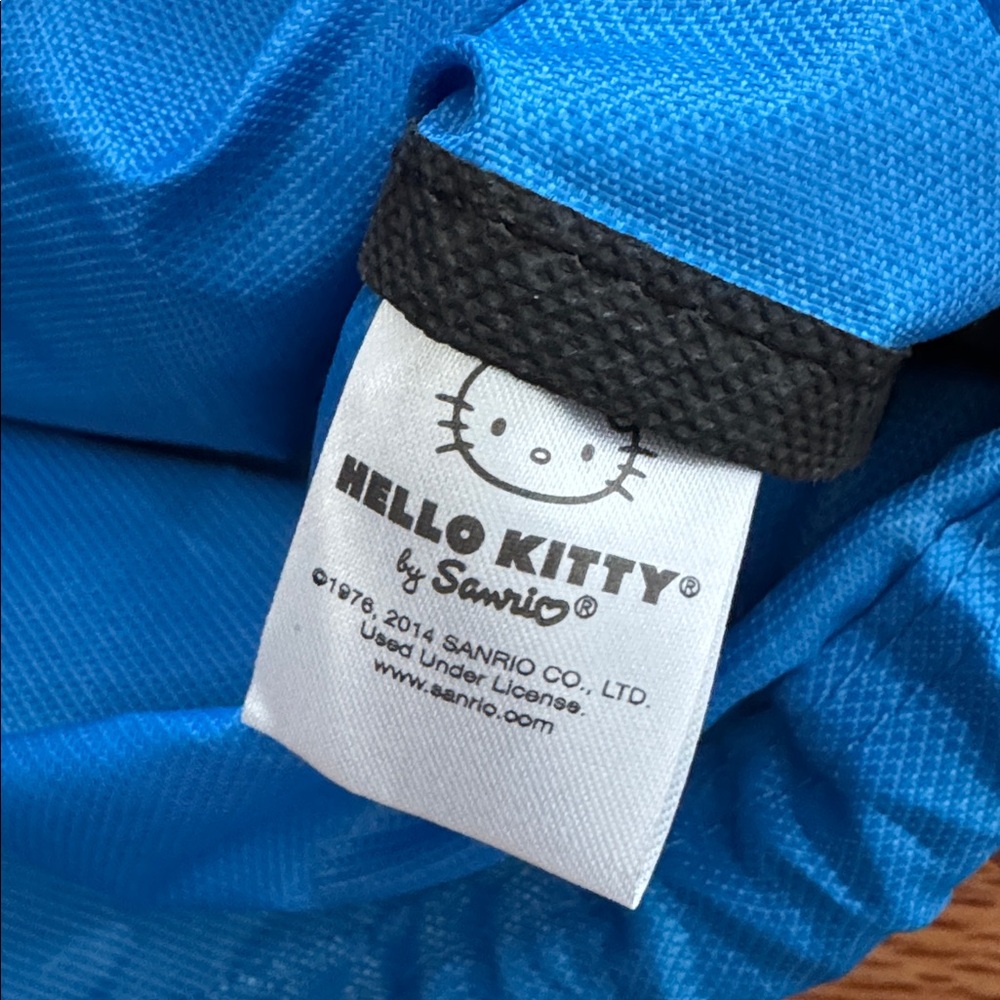 Hello Kitty Drawstring Bag - Picture 4 of 5